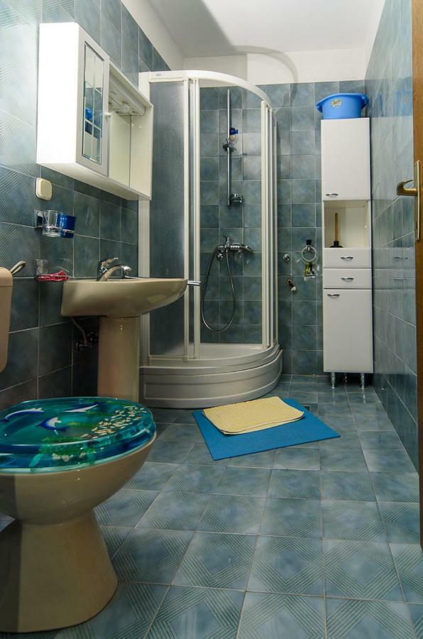 Apartmani Lovorka Punat Exterior foto