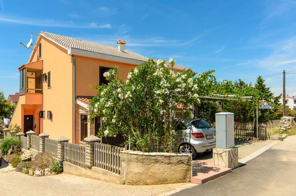Apartmani Lovorka Punat Exterior foto
