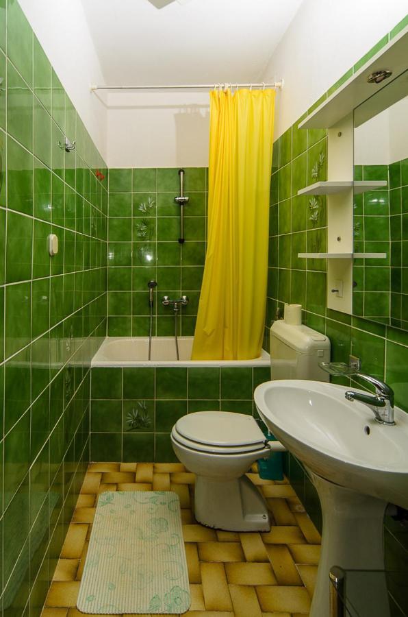 Apartmani Lovorka Punat Exterior foto